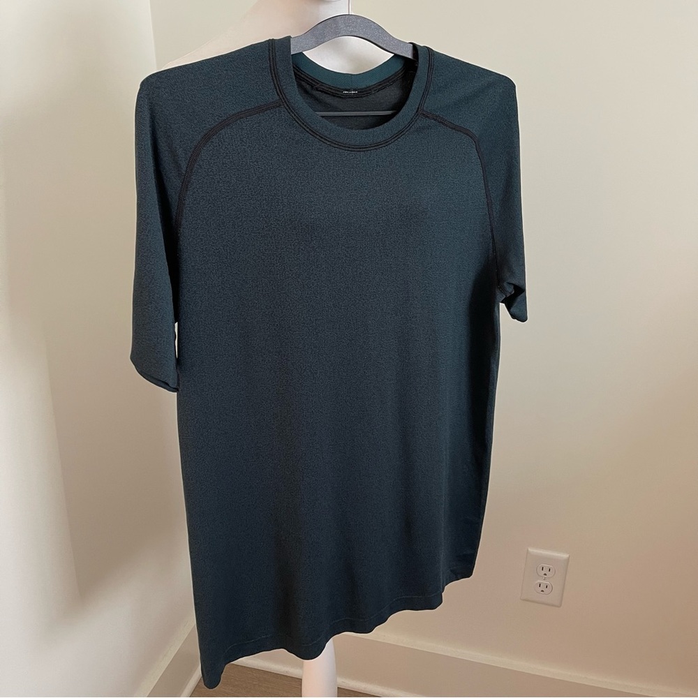 Lululemon Metal Vent Tech Short Sleeve Black / Mariner Size Large - Picture 2 of 7